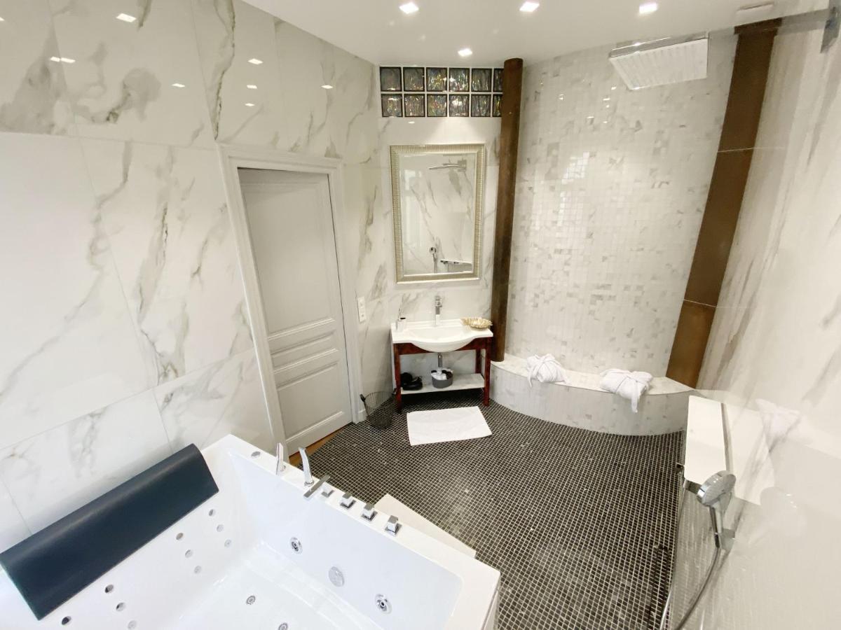 Le Clovis Suites Spa Sauna 랭스 외부 사진